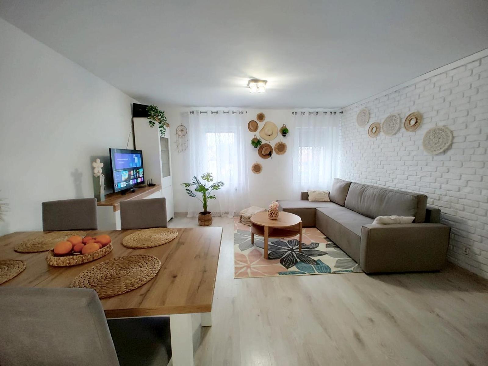 Apartament Pod Trzynastka 耶莱尼亚古拉 外观 照片